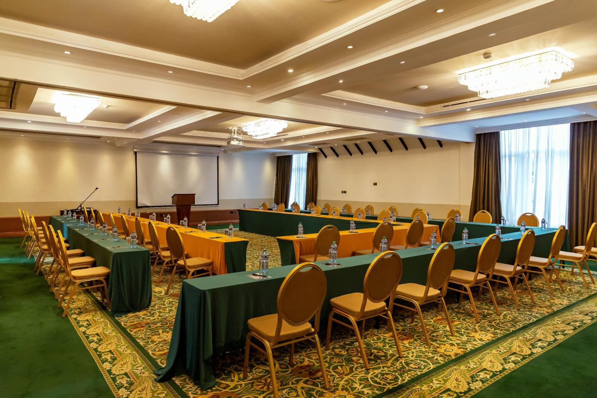 Midland Hotel נקורו מראה חיצוני תמונה